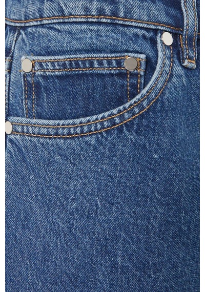 Düşük Bel Düz Kesim Jean - Denim, Eb Denim Imzası İle Şık Ve Hemen Her Tarza Uygun Mavi