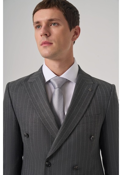 Morven Erkek Füme Poliviskon Trend Çizgili Slim Fit Kruvaze Takım Elbise 26mc001040050 Füme Morven Erkek Füme Poliviskon Trend Çizgili Slim Fit Kruvaze Takım Elbise 26mc001040050 Füme