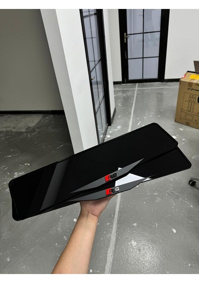 Audi Rs Özel Full Pleksi Plakalık