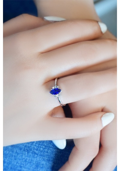 Marqiz Kesim Safir Altın Yüzük