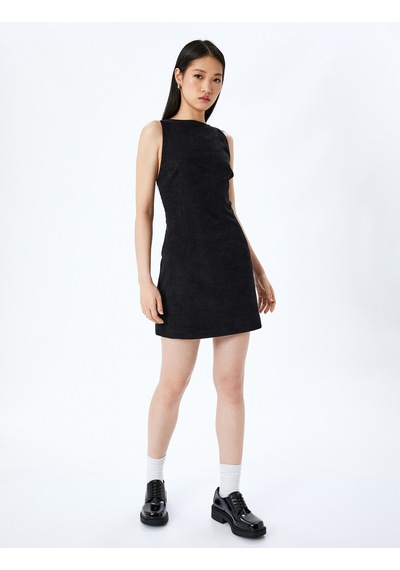 Koton Bisiklet Yaka Kolsuz Slim Fit Mini Elbise Siyah 5wal80064ıw Siyah