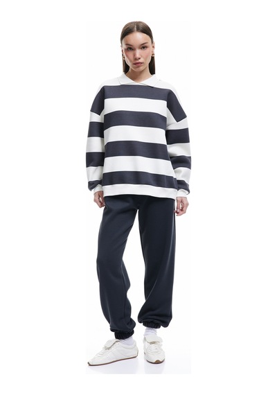 Koton Çizgili Oversize Şardonlu Polo Yaka Sweatshirt Antrasit Çizgili 6wal10247ık Antrasit Çizgili Koton Çizgili Oversize Şardonlu Polo Yaka Sweatshirt Antrasit Çizgili 6wal10247ık Antrasit Çizgili
