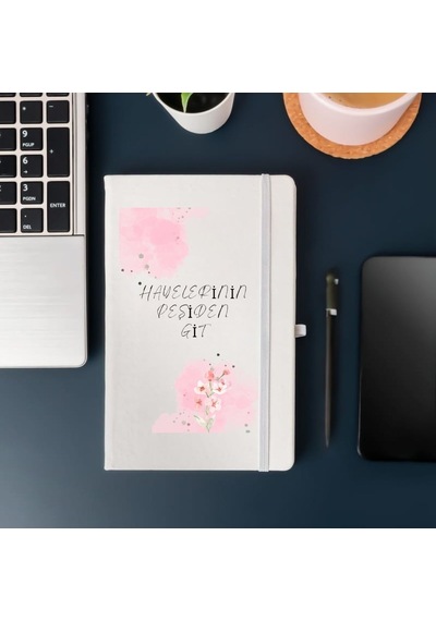 Hayallerinin Peşinden Git Yazılı Çiçek Desenli Kişiye Özel Deri Kapak Defter Beyaz