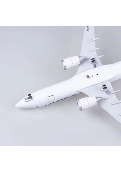 1/85 Ölçekli Boeing 737 Max Fly Dubai 47 Cm Model Uçak Maketi
