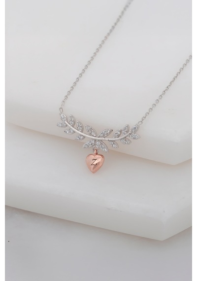 Rose Renk Çiçek Motifli Kalp Harfli Gümüş Bayan Kolye - 50 CM