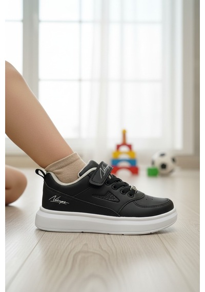 Enoch Cırt Cırtlı Yazı Baskılı Beyaz Tabanlı Bağcıklı Çocuk Sneaker SİYAH-BEYAZ