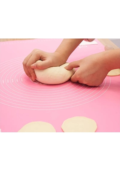 Pembe Silikon Hamur Açma Matı 45x65 Cm Ölçülü Kaymaz Yapışmaz Profesyonel Yoğurma Matı
