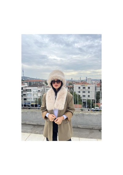 Mollycrush Kadın Suni Kürk Şapka Ve Atkı Seti Yumuşak Dokulu, Soğuk Havalar İçin Lüks & Şık Görünüm Bej