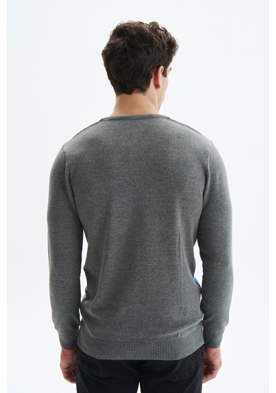 AR-MA Arma Erkek Slim Fit Likralı Akrilik Kumaş V Yaka Kareli Kazak K0kro0860 Gri-g9 Gri