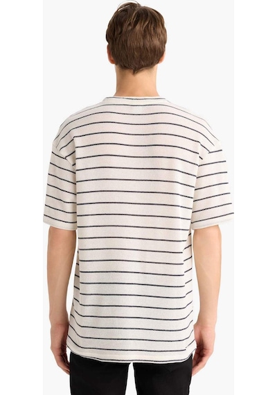 Defacto Boxy Fit Rahat Kesim Bisiklet Yaka Çizgili Kısa Kollu Tişört F8467ax25auer105 Ekru