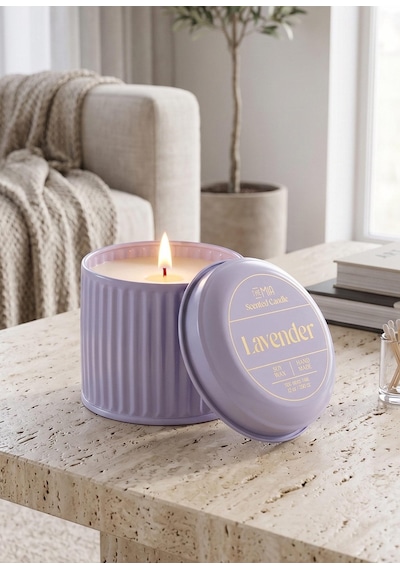 The Mia Calm Lavanta Kokulu Lila Kapaklı Mum 600 Gr 10x10 Beyaz