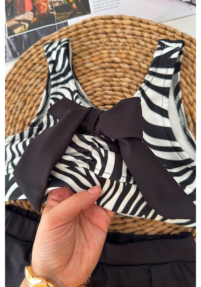 Minigimin Cicileri Zebra Desenli Volan Etekli Kız Çocuk 2 Li Mayo Bikini Takımı ... Siyah