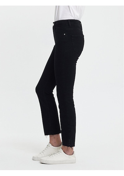 Ltb Lynda X Cropped Flare Kadın Jean Pantolon 010095156215712 - 200 Siyah Ltb Lynda X Cropped Flare Kadın Jean Pantolon 010095156215712 - 200 Siyah
