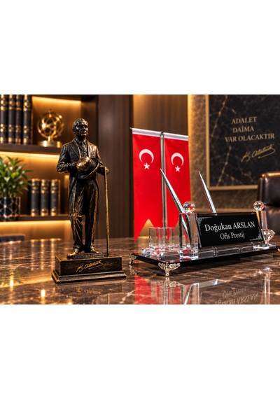 Kişiye Özel 3'lü Kristal Masa Seti Türk Bayraklı Atatürk Heykelli Siyah