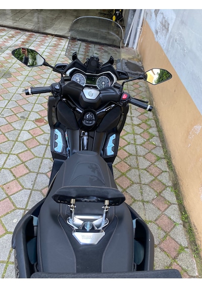 Yamaha Xmax Hareketli Sırt Dayama Aparatı