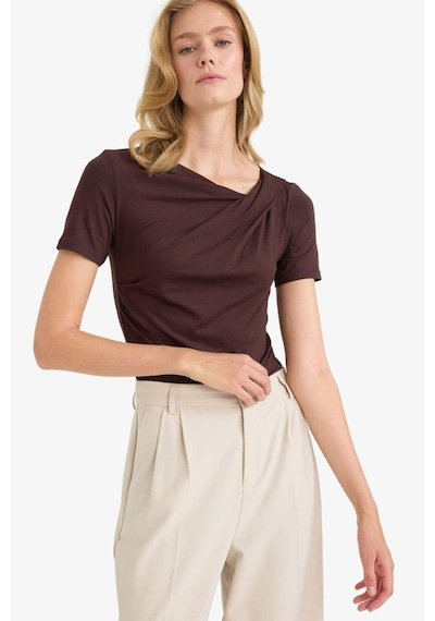 Defacto Slim Fit Dar Kesim Kayık Yaka Kısa Kollu Bluz F8008ax25aubn340 Kahve
