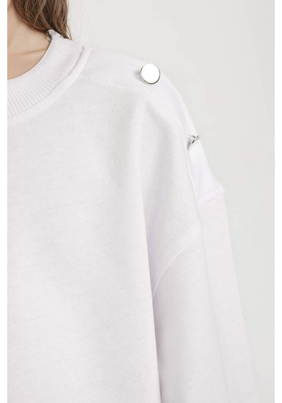 DeFacto Kız Çocuk Relax Fit Bisiklet Yaka Etek Ucu Detaylı Sweatshirt D0703A824AUWT34 Beyaz