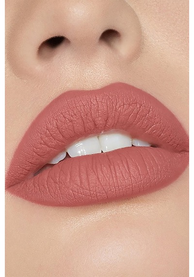 Kylie Dudak Kalemi Ve Mat Likit Ruj Set 704 Sweater Weather 704 Sweater Weather