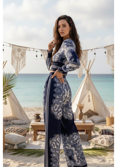 Fashion Cocktail V Yaka Hint Şal Desenli Bohem Yazlık Sahil Kadın Viskon Kollu Krop Pantolon Takım Lacivert Fashion Cocktail V Yaka Hint Şal Desenli Bohem Yazlık Sahil Kadın Viskon Kollu Krop Pantolon Takım Lacivert