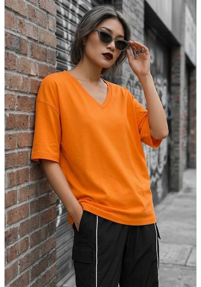 Zey Oversize V Yaka Basic Kadın Tişört - Düşük Omuzlu Salaş Kesim Turuncu