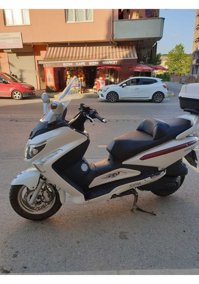 Motocam Sym Gts Evo 250 Ön Cam 2006-2015 Model 63cm Şeffaf Renkli 4mm 10cm Daha Uzun