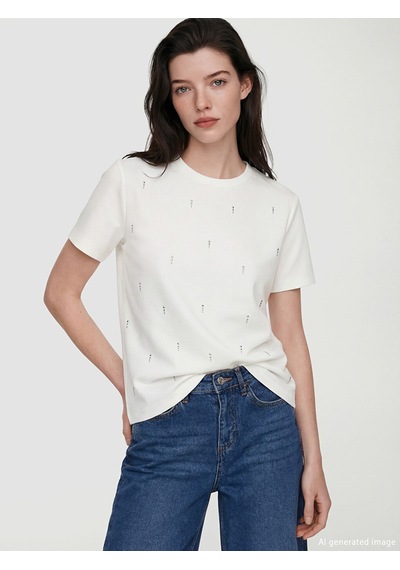 Lcw Comfort Beyaz Bisiklet Yaka Taşlı Kadın Tişört
