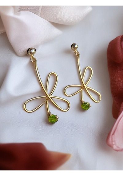 Yeşil Peridot Taşlı 18 K Altın Kaplama Tasarım Küpe Beyaz
