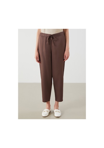 LC Waikiki Alıta Cıty Farkıyla Beli Lastikli Havuç Kesim Kadın Pantolon Belirtilmemiş - 918678869 Belirtilmemiş LC Waikiki Alıta Cıty Farkıyla Beli Lastikli Havuç Kesim Kadın Pantolon Belirtilmemiş - 918678869 Belirtilmemiş