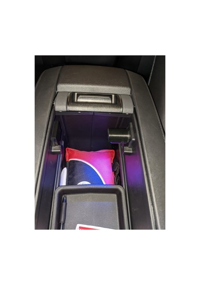Toyota Highlander Qi Şarj Sökme Kapağı