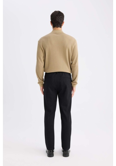 DeFacto Tailored Regular Fit Normal Kesim Kumaş Pantolon Basic Düz Cepli D9081AX24WNBK27 DeFacto Tailored Regular Fit Normal Kesim Kumaş Pantolon Basic Düz Cepli D9081AX24WNBK27