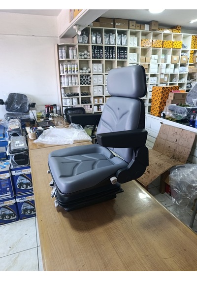 Pilot Traktör Koltuğu Td Serisi Uyumlu Körüklü, İleri Geri Ayarlı , Yükseklik Ayarlı , Kilo Ayarlı , Sırt Katlanır Ayarlı