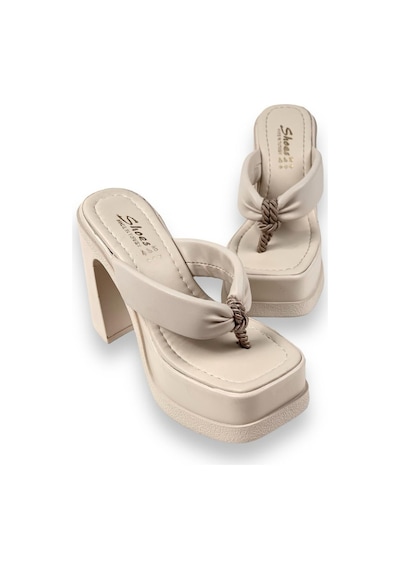 Kadın Salda Bej Parmak Arası Platform Terlik 15 Cm 1030 001