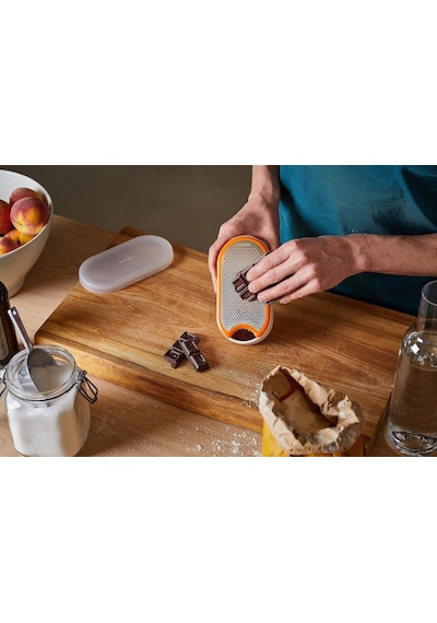 Ayrex Fiskars Hazneli El Rendesi, Dolum İçeriği: 400 Ml, Ölçüler Uxgxy : 16,8 X 9,0 X 5,9 Cm, Metal/plastik, Fonks Diğer