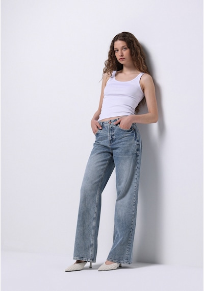 Colin's Colins Regular Fit Yüksek Bel Geniş Paça Kadın Pamuk Light Indigo Denim Jean Pantolon Cl1075828 Q1.v1 Dn08139 Mavi Colin's Colins Regular Fit Yüksek Bel Geniş Paça Kadın Pamuk Light Indigo Denim Jean Pantolon Cl1075828 Q1.v1 Dn08139 Mavi