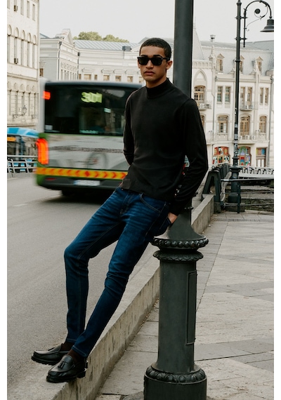 AC&Co / Altınyıldız Classics Standart Fit Normal Kesim Yarım Balıkçı Yaka Erkek Triko 4A4923100005SYH3XL Siyah