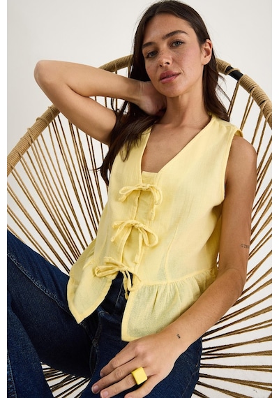 Shade Kadın V Yaka Fiyonk Detaylı Müslin Peplum Bluz G28-4883 60283356 - Limon Sarısı Çok Renkli