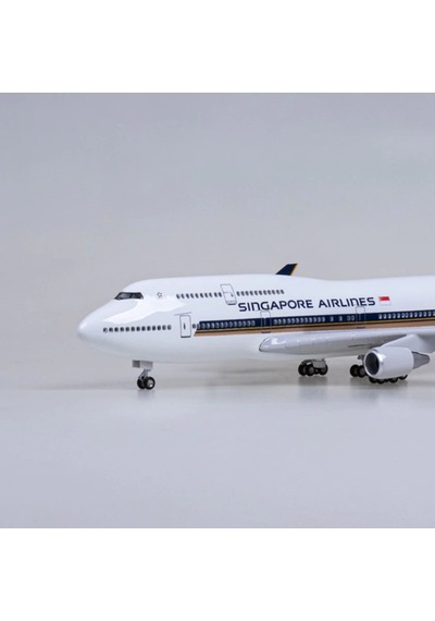 Singapore Airlines B747 Yolcu Uçağı Model Uçak 1/160 47cm