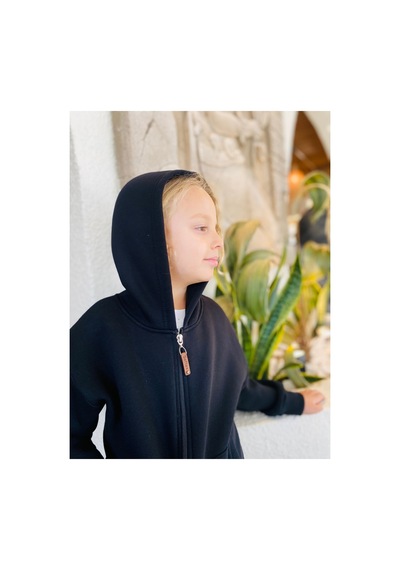Heyadventure Erkek / Kız Çocuk Fermuarlı Sweatshirt Kangru Cepli Kapşonlu 3 I Plik Şardonlu Siyah Siyah Heyadventure Erkek / Kız Çocuk Fermuarlı Sweatshirt Kangru Cepli Kapşonlu 3 I Plik Şardonlu Siyah Siyah