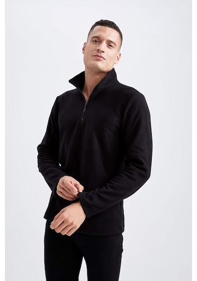 DeFacto Siyah Tüylenme Yapmayan Soğuk Geçirmez Regular Fit Dik Yaka Fermuarlı Polar Sweatshirt Y3996AZNSBK81