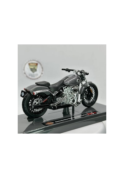 Harley Davidson Softail Breakout 1:18 Diecast Maket Motor