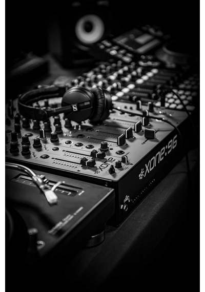 Dj Turntable V3 Ev Duvar Salon Güzellik Salonu Ofis Dükkan Dekarasyon Kanvas Tablo