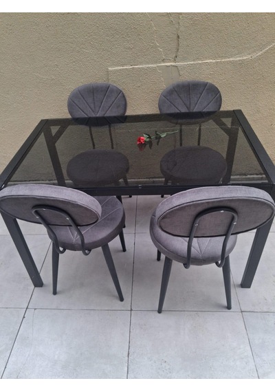 Masa 90550 Cam Metal Siyah Ayak Füme Cam Temperli 8mm Sabit Masa 4 Adet Sandalye Takım Siyah Masa 90550 Cam Metal Siyah Ayak Füme Cam Temperli 8mm Sabit Masa 4 Adet Sandalye Takım Siyah