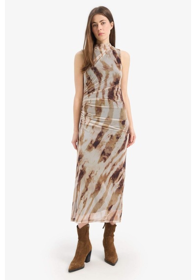 DeFacto Bodycon Vücudu Saran Batik Tül Kolsuz Maxi Elbise E8340AX25SPBN226 DeFacto Bodycon Vücudu Saran Batik Tül Kolsuz Maxi Elbise E8340AX25SPBN226