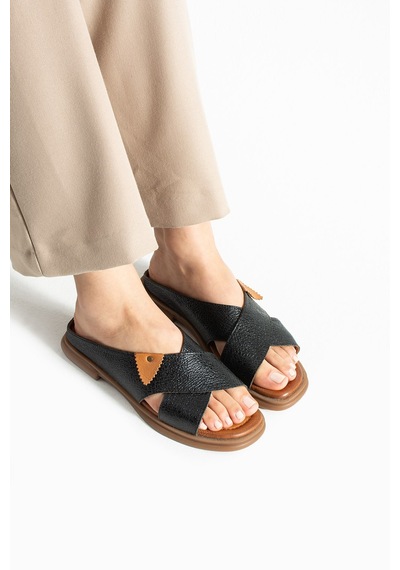 Dabab Shoes Narel Kadın Siyah Hakiki Deri Düz Taban Çapraz Bant Terlik Sandalet