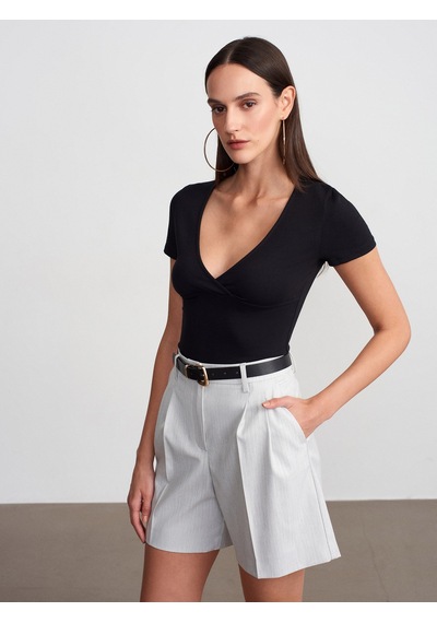 Dilvin 32758 V Yaka Kısa Kollu T-shirt-siyah
