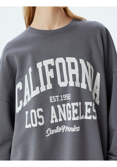 Koton Şardonlu Oversize Sweatshirt Kolej Baskılı Bisiklet Yaka Uzun Kollu Antrasit 5wal10008ık Antrasit Koton Şardonlu Oversize Sweatshirt Kolej Baskılı Bisiklet Yaka Uzun Kollu Antrasit 5wal10008ık Antrasit