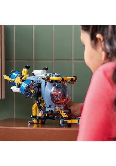 LEGO® Technic Derin Deniz Araştırma Denizaltısı 42201 - 9 Yaş ve Üzeri Mühendislik ve Bilimi Seven Çocuklar için Oyuncak Yapım Seti (413P)