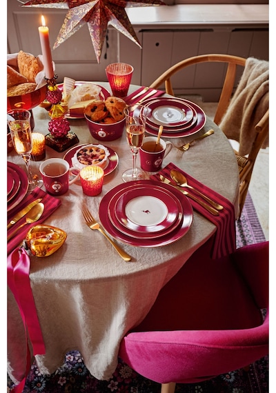Kırmızı Porselen Yemek Tabağı 26,5 Cm