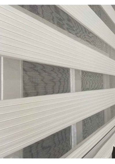 Beyaz Geniş Pliseli Zebra Stor Perde