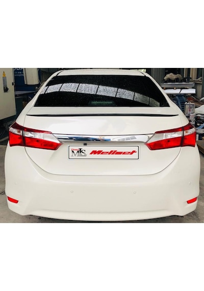 Toyota Corolla Uyumlu Bagaj Üstü Anatomik Spoiler Plastik Piano Black